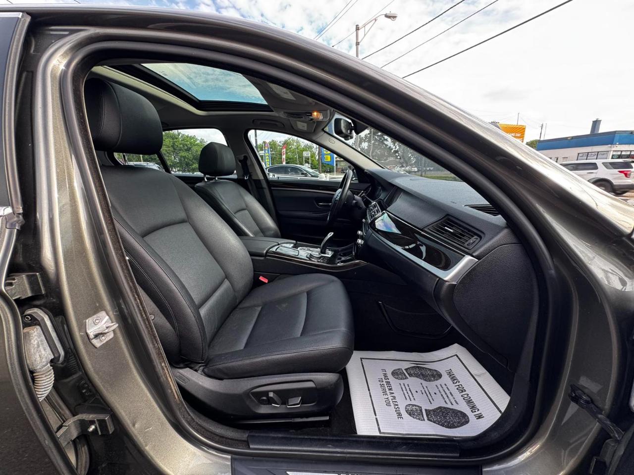 BMW 5 Series 4dr Sdn 528i xDrive AWD 2014
