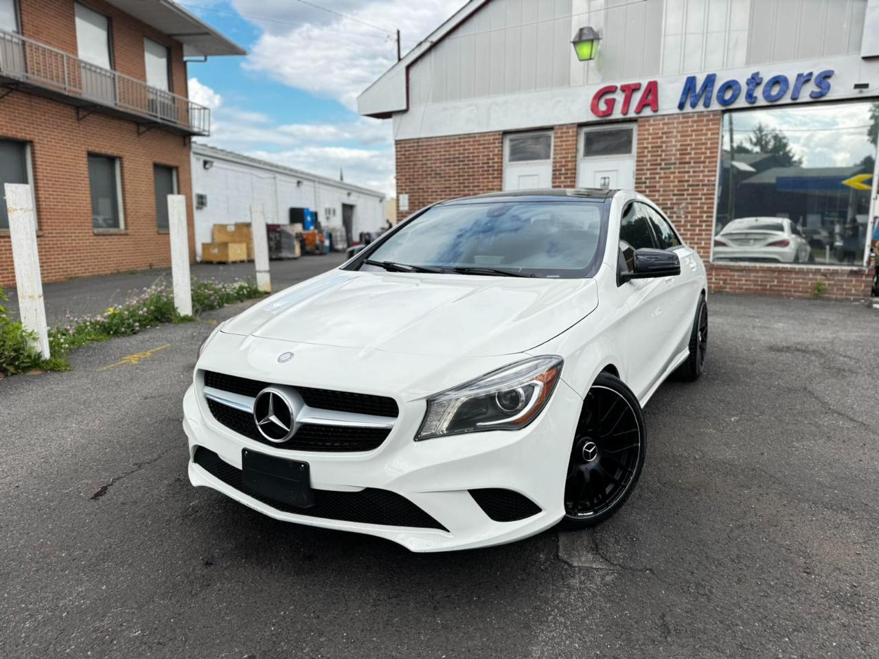 Mercedes-Benz CLA-Class 4dr Sdn CLA 250 FWD 2014