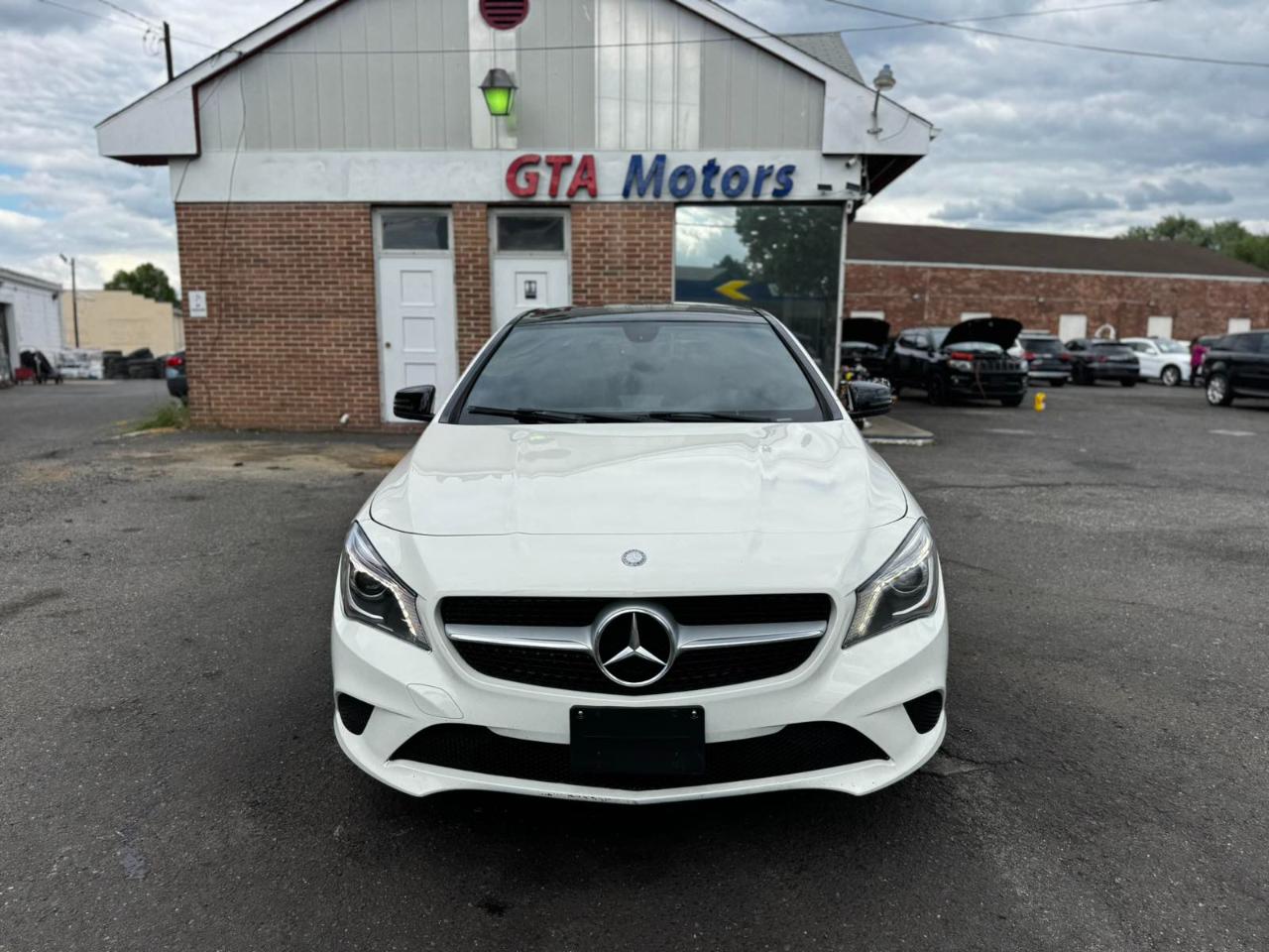 Mercedes-Benz CLA-Class 4dr Sdn CLA 250 FWD 2014