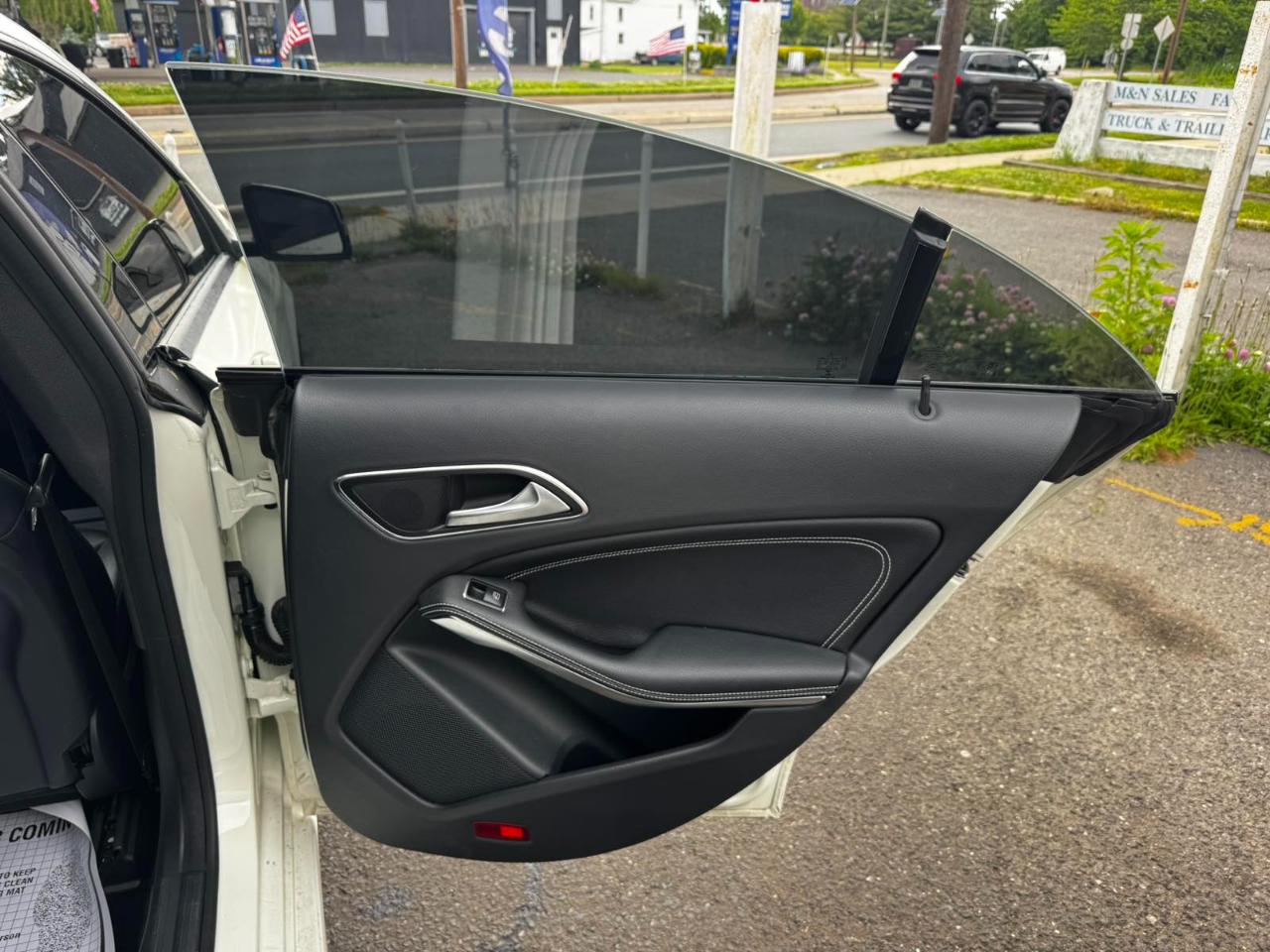 Mercedes-Benz CLA-Class 4dr Sdn CLA 250 FWD 2014