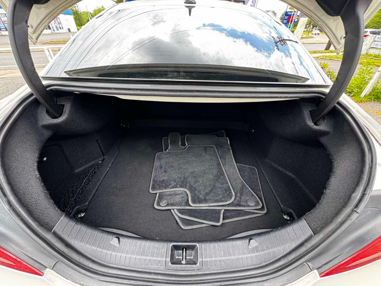 Mercedes-Benz CLA-Class 4dr Sdn CLA 250 FWD 2014