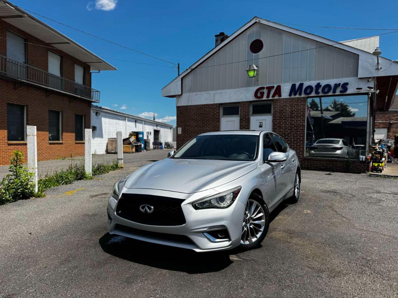 Infiniti Q50 3.0t LUXE RWD 2019