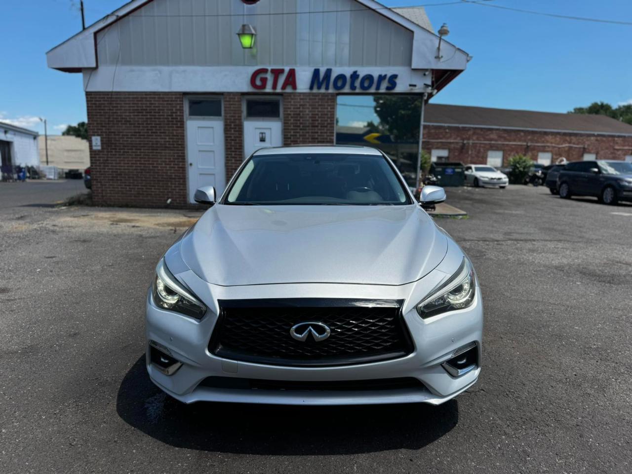 Infiniti Q50 3.0t LUXE RWD 2019