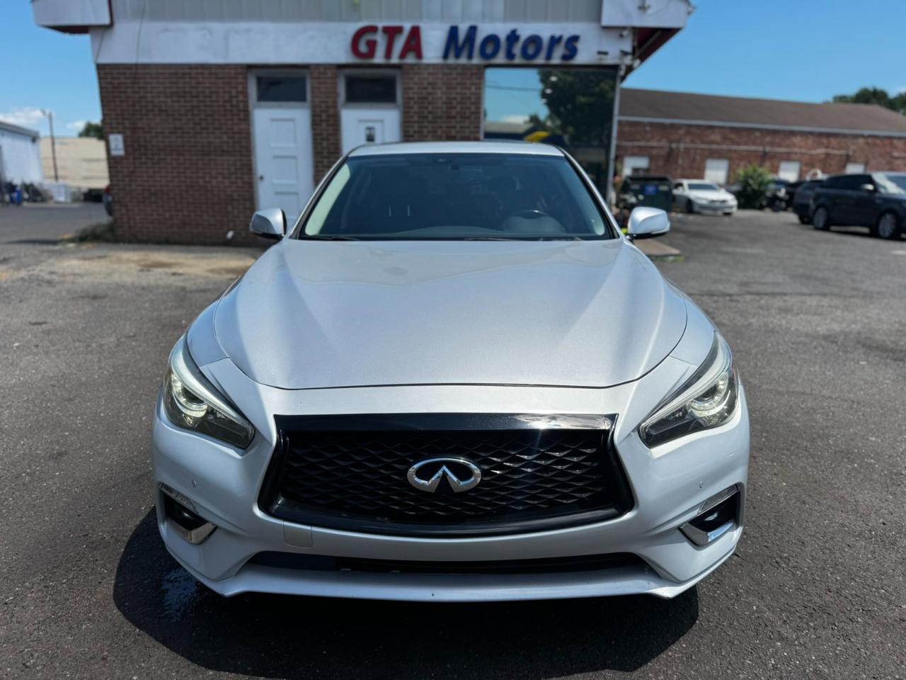 Infiniti Q50 3.0t LUXE RWD 2019