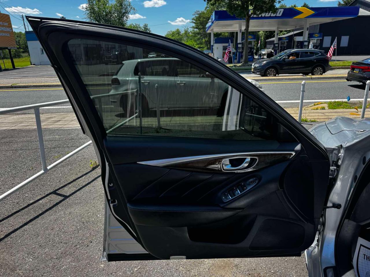 Infiniti Q50 3.0t LUXE RWD 2019