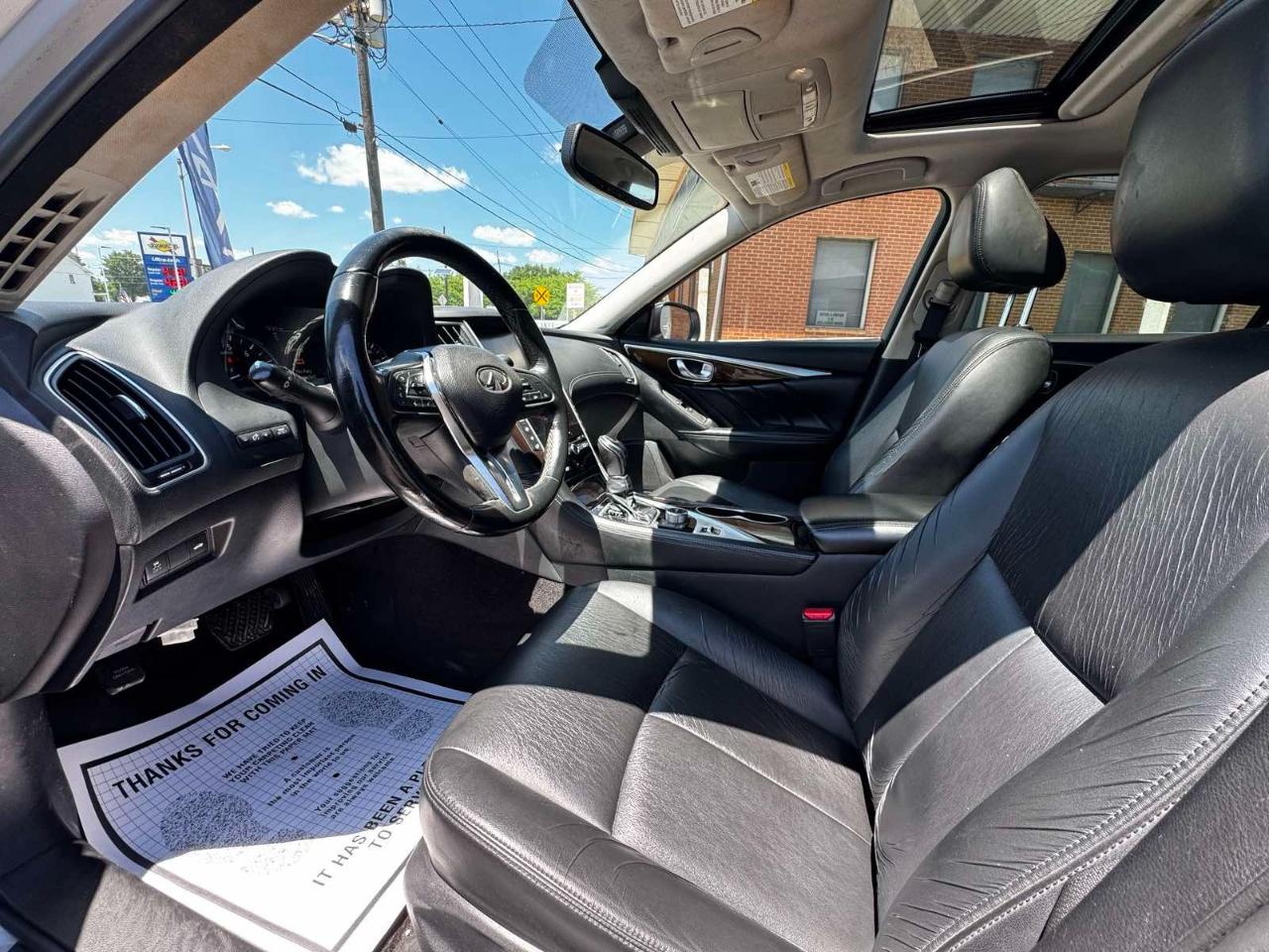 Infiniti Q50 3.0t LUXE RWD 2019