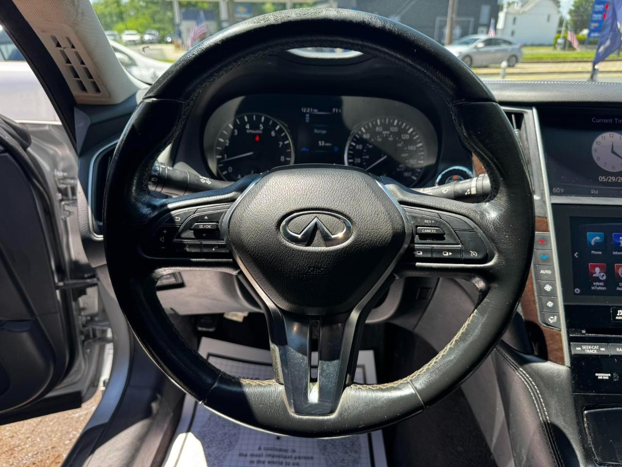 Infiniti Q50 3.0t LUXE RWD 2019