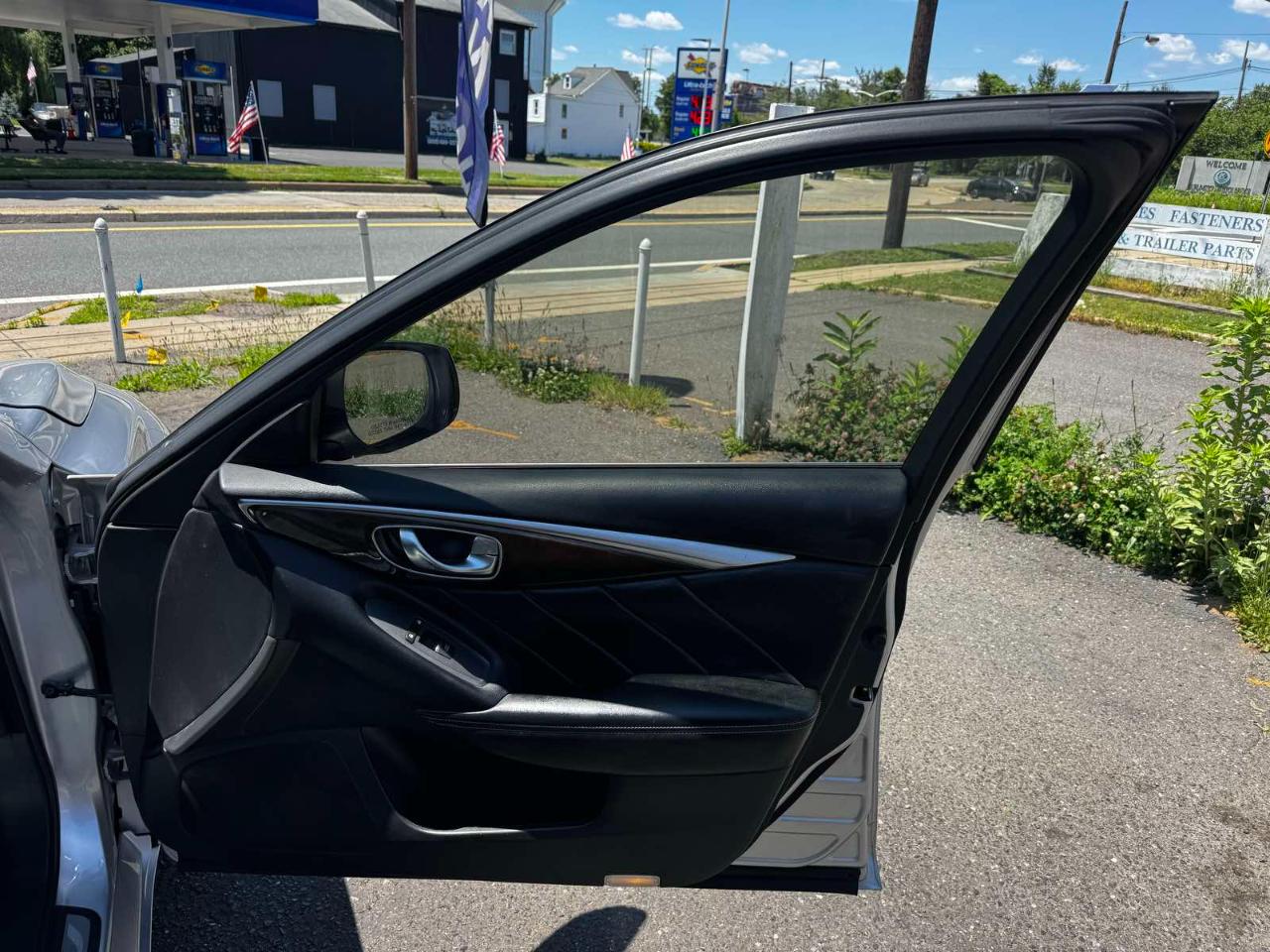 Infiniti Q50 3.0t LUXE RWD 2019