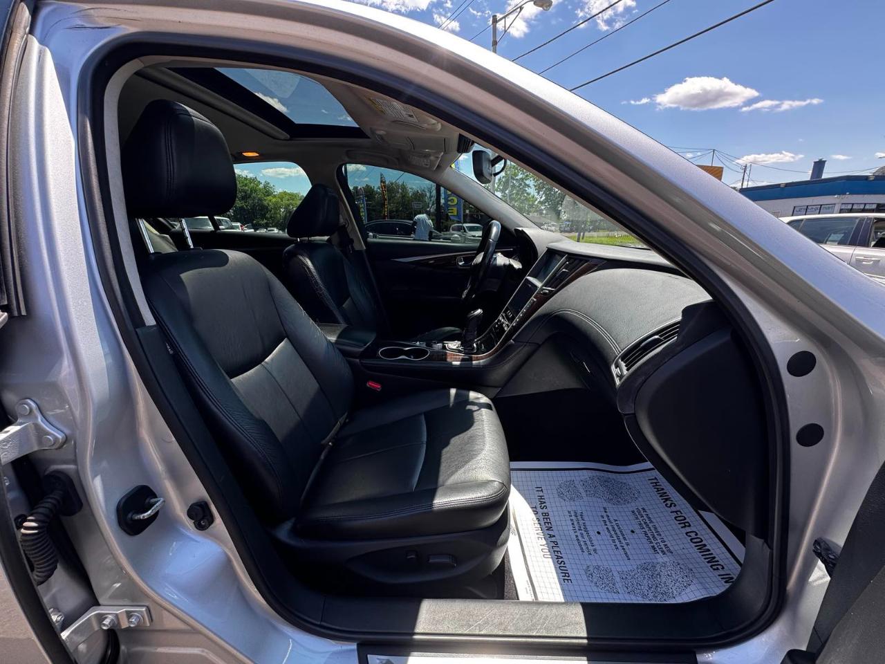 Infiniti Q50 3.0t LUXE RWD 2019