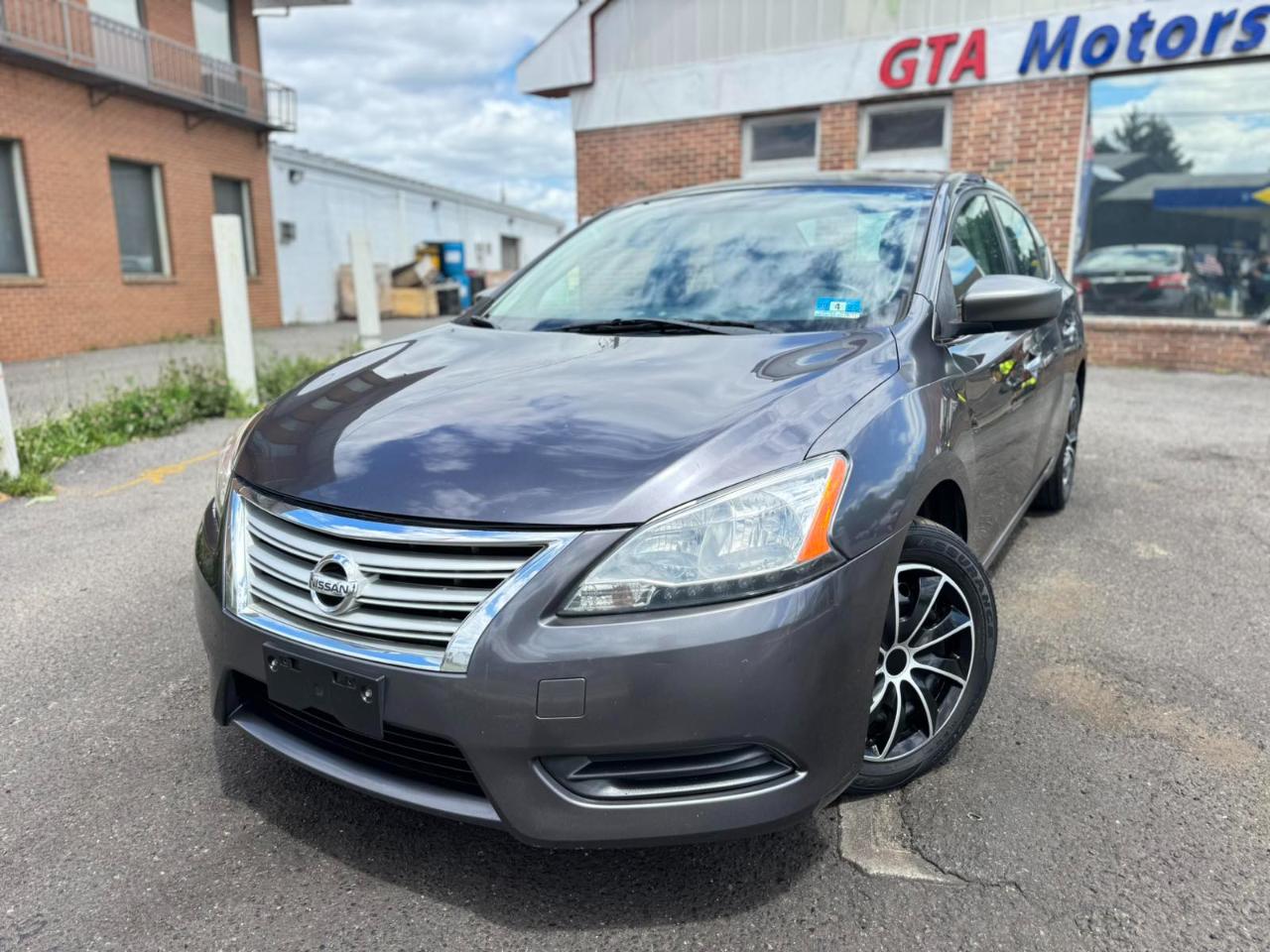 Nissan Sentra 4dr Sdn I4 CVT SV 2014