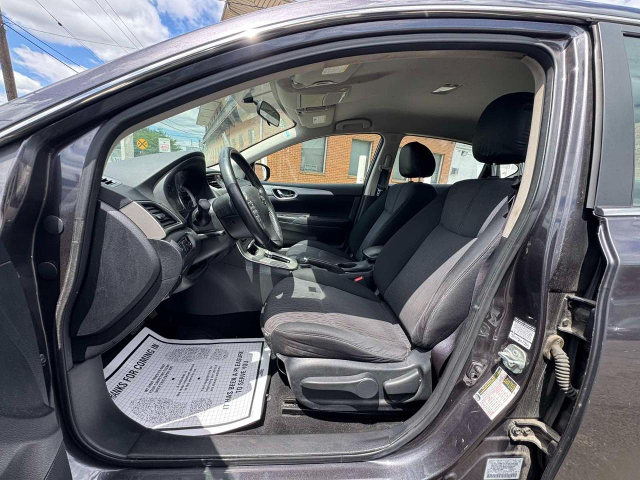 Nissan Sentra 4dr Sdn I4 CVT SV 2014