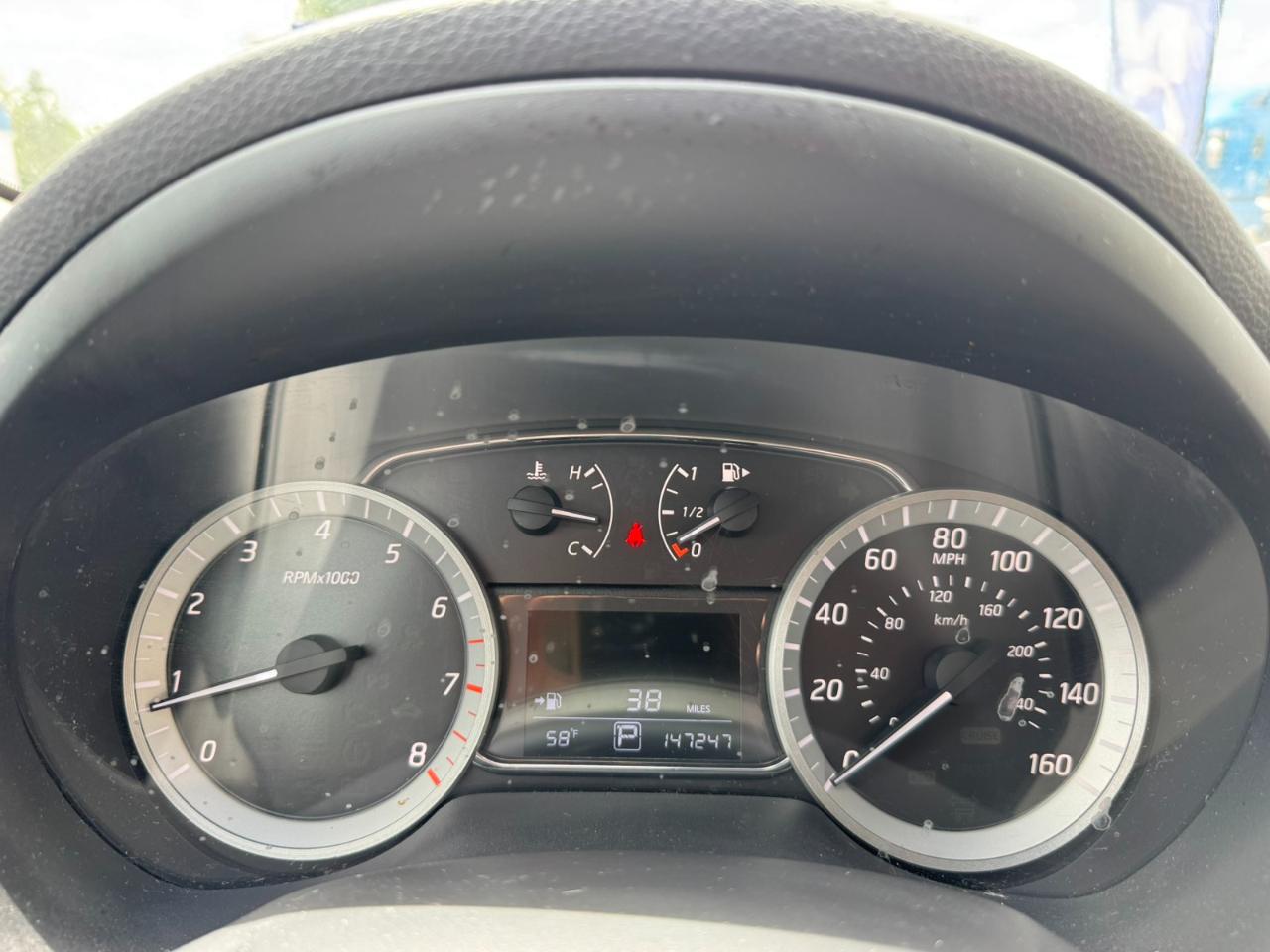 Nissan Sentra 4dr Sdn I4 CVT SV 2014