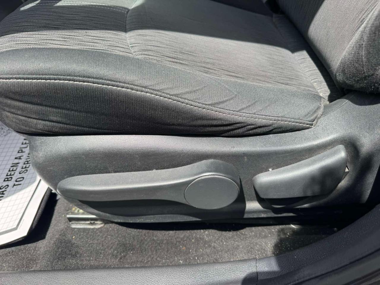 Nissan Sentra 4dr Sdn I4 CVT SV 2014