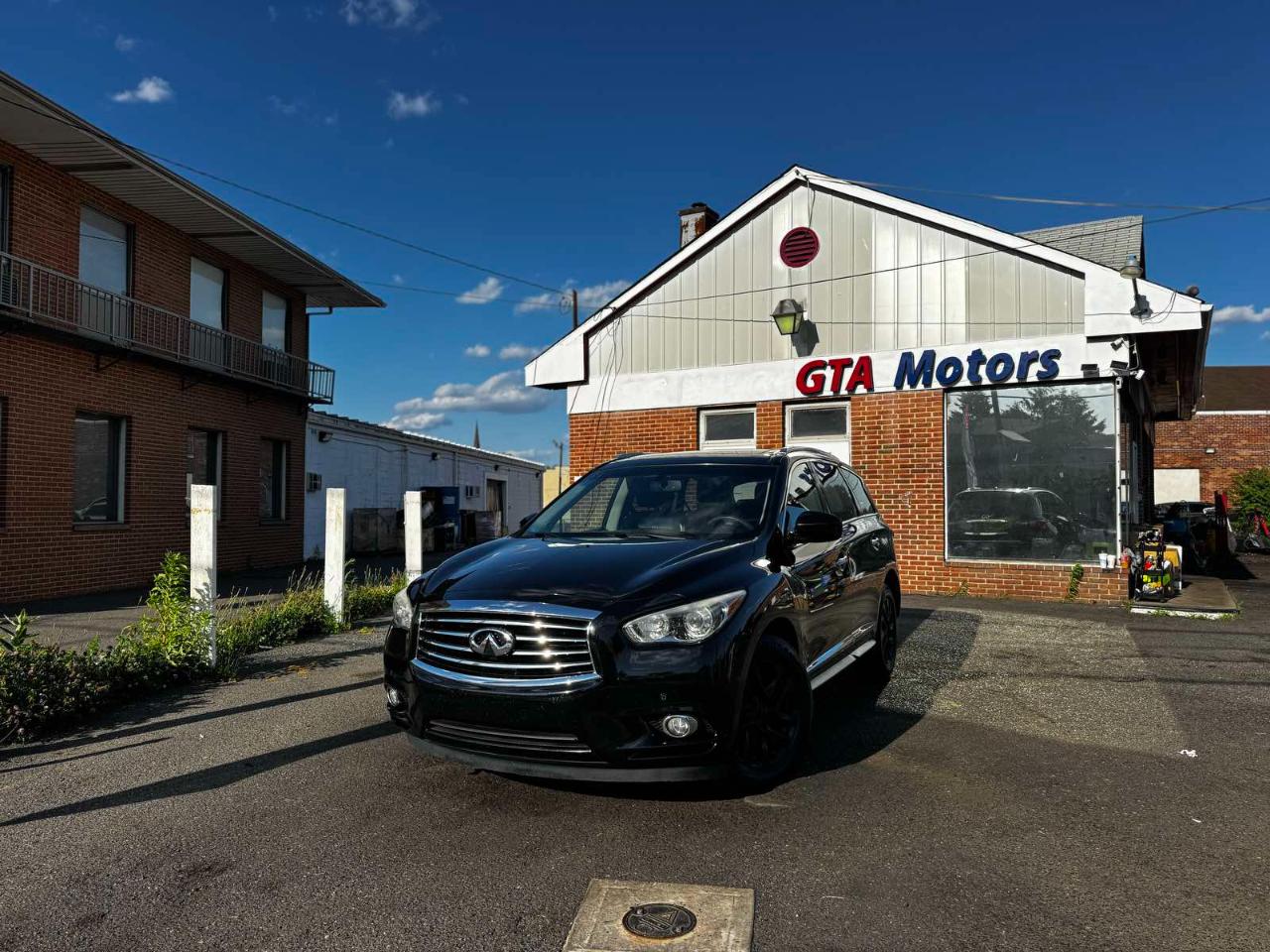 Infiniti JX35 FWD 4dr 2013