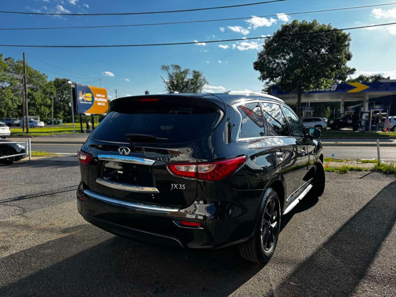 Infiniti JX35 FWD 4dr 2013