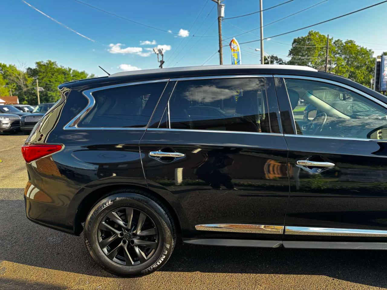 Infiniti JX35 FWD 4dr 2013