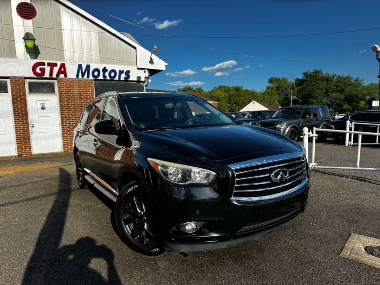 Infiniti JX35 FWD 4dr 2013