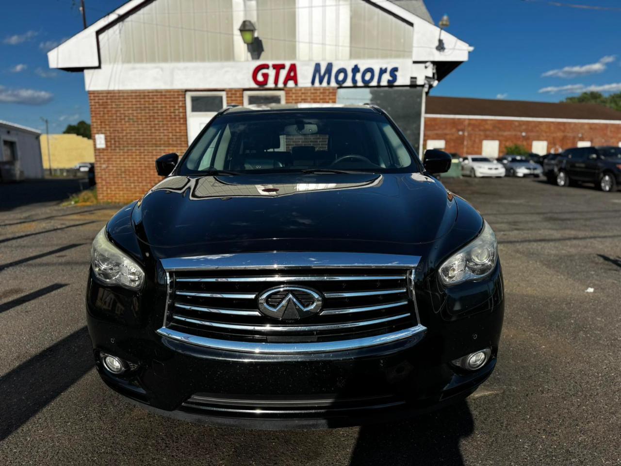Infiniti JX35 FWD 4dr 2013