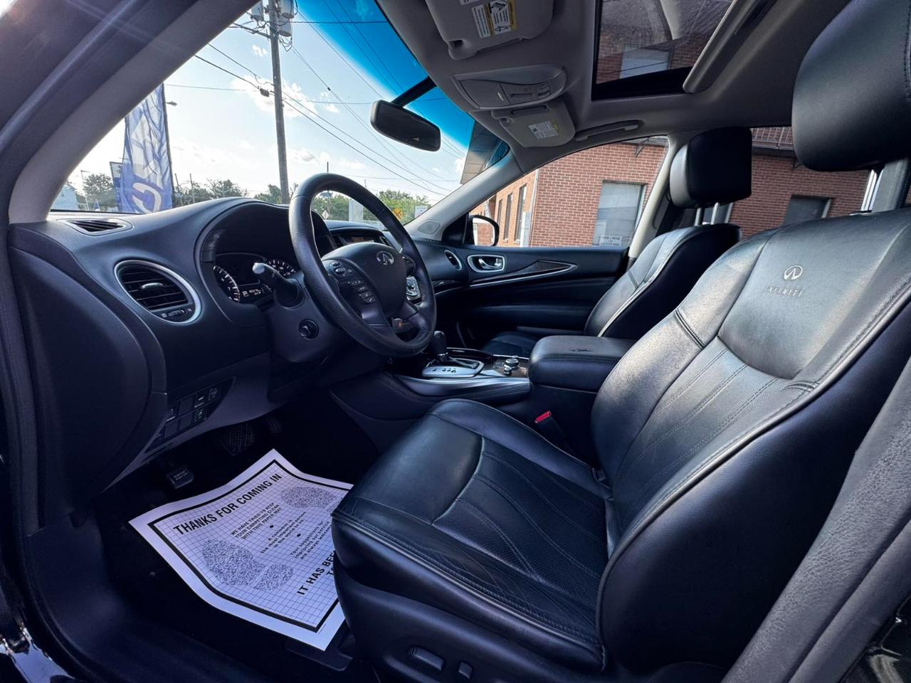 Infiniti JX35 FWD 4dr 2013