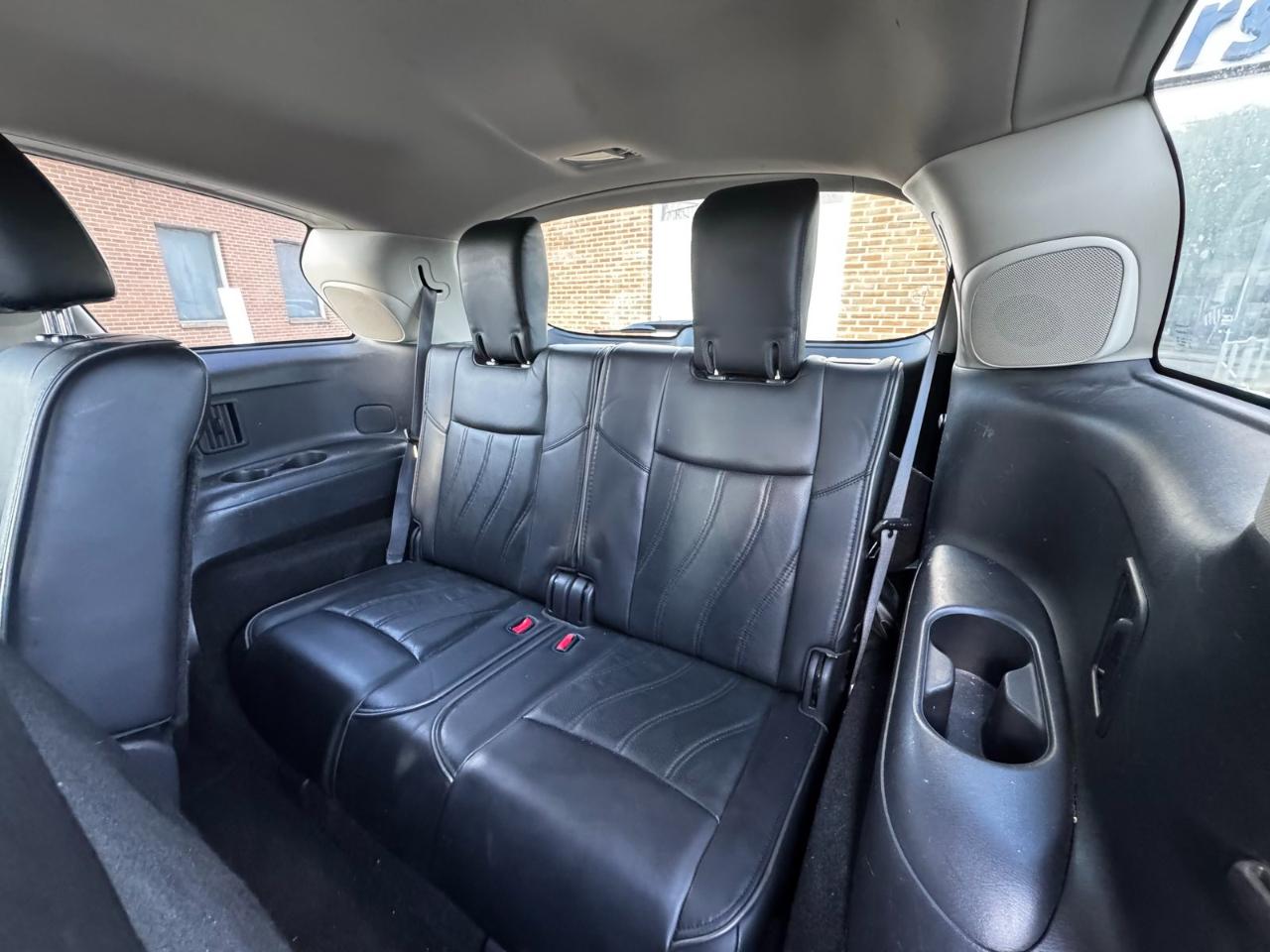 Infiniti JX35 FWD 4dr 2013