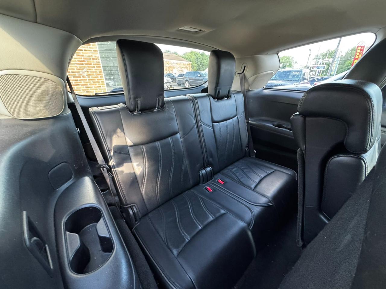 Infiniti JX35 FWD 4dr 2013