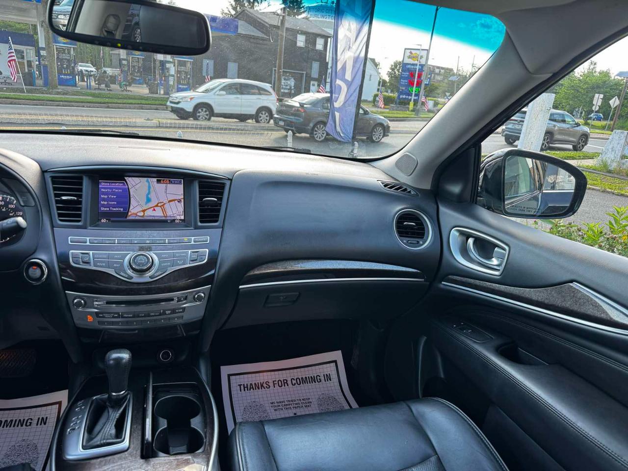 Infiniti JX35 FWD 4dr 2013