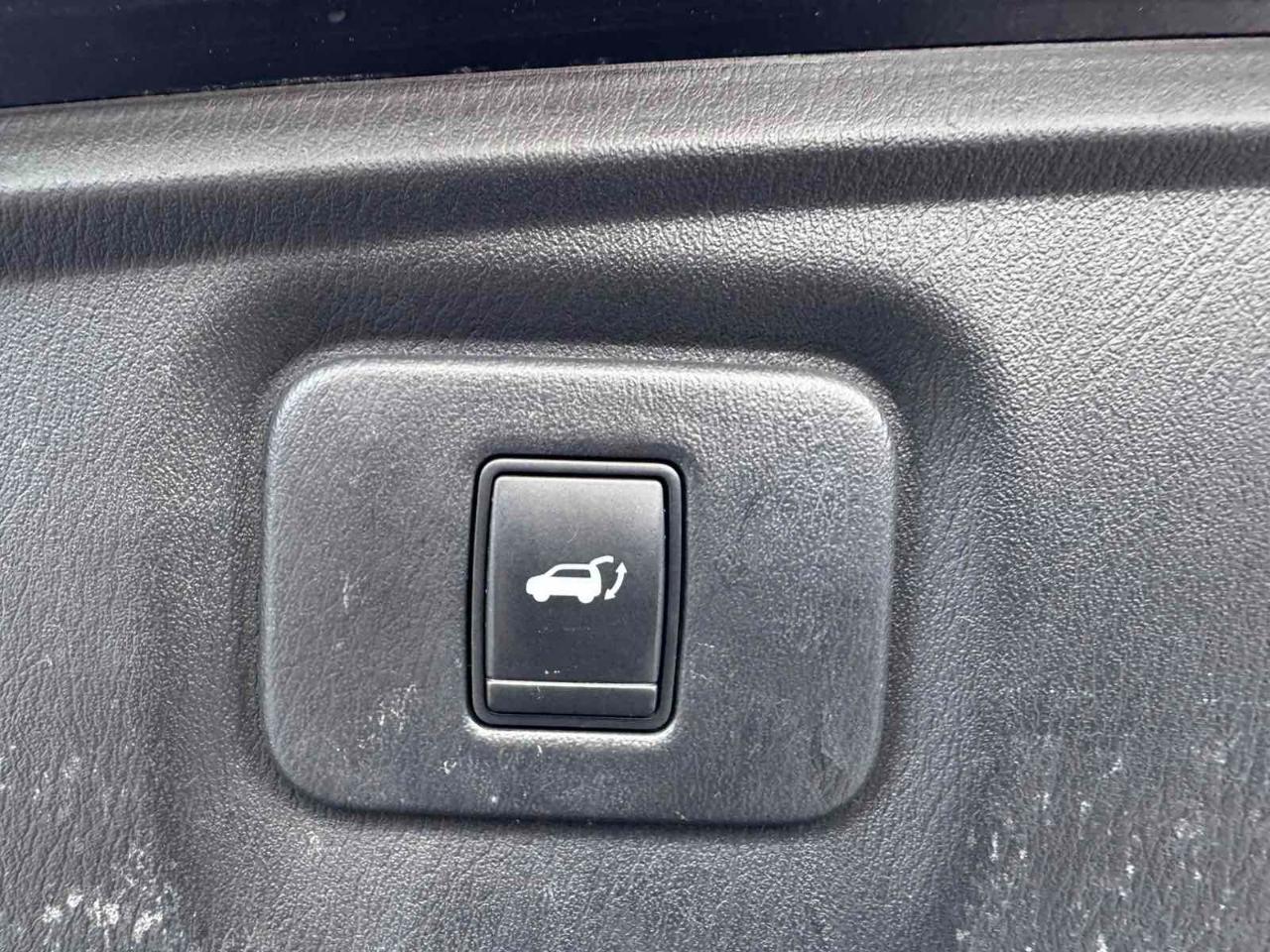 Infiniti JX35 FWD 4dr 2013