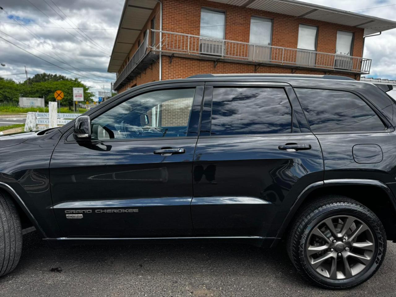 Jeep Grand Cherokee 4WD 4dr Limited 75th Anniversary 2016