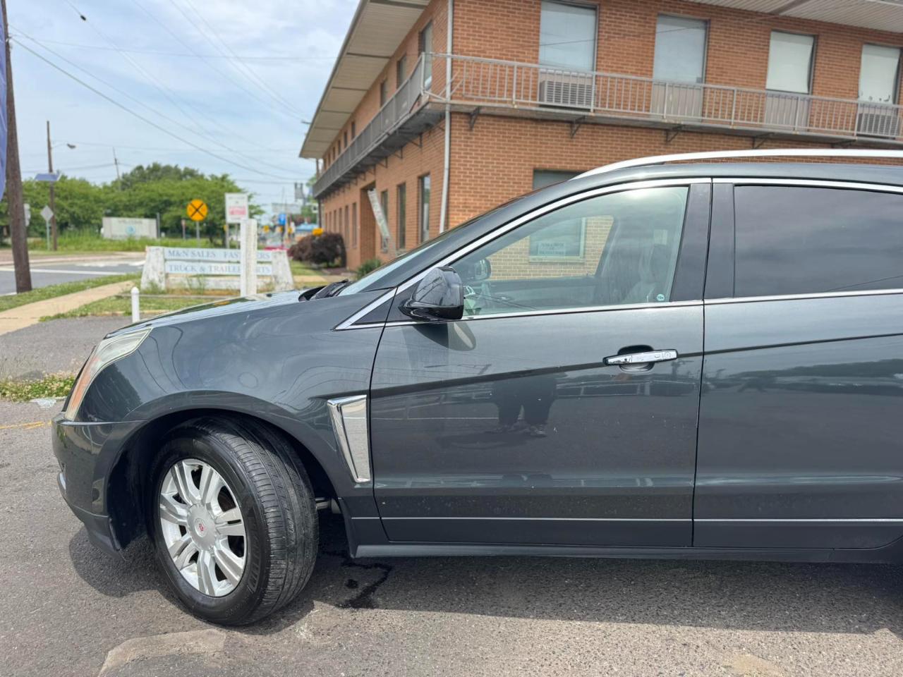 Cadillac SRX FWD 4dr Luxury Collection 2014