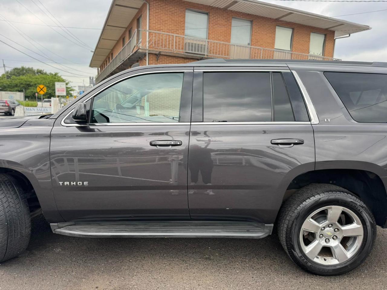 Chevrolet Tahoe 4WD 4dr LT 2015