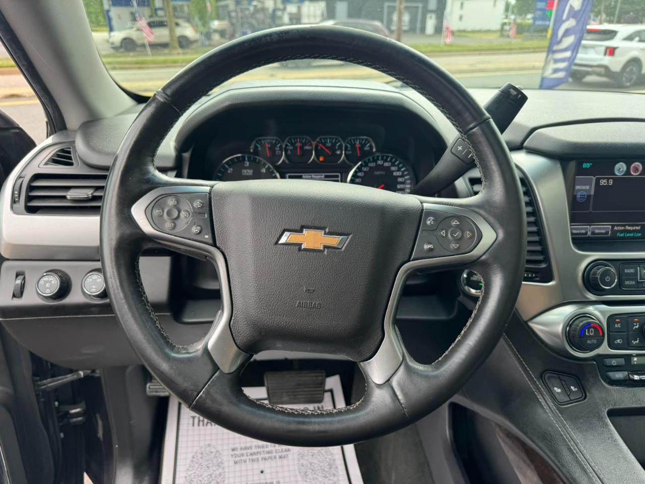 Chevrolet Tahoe 4WD 4dr LT 2015