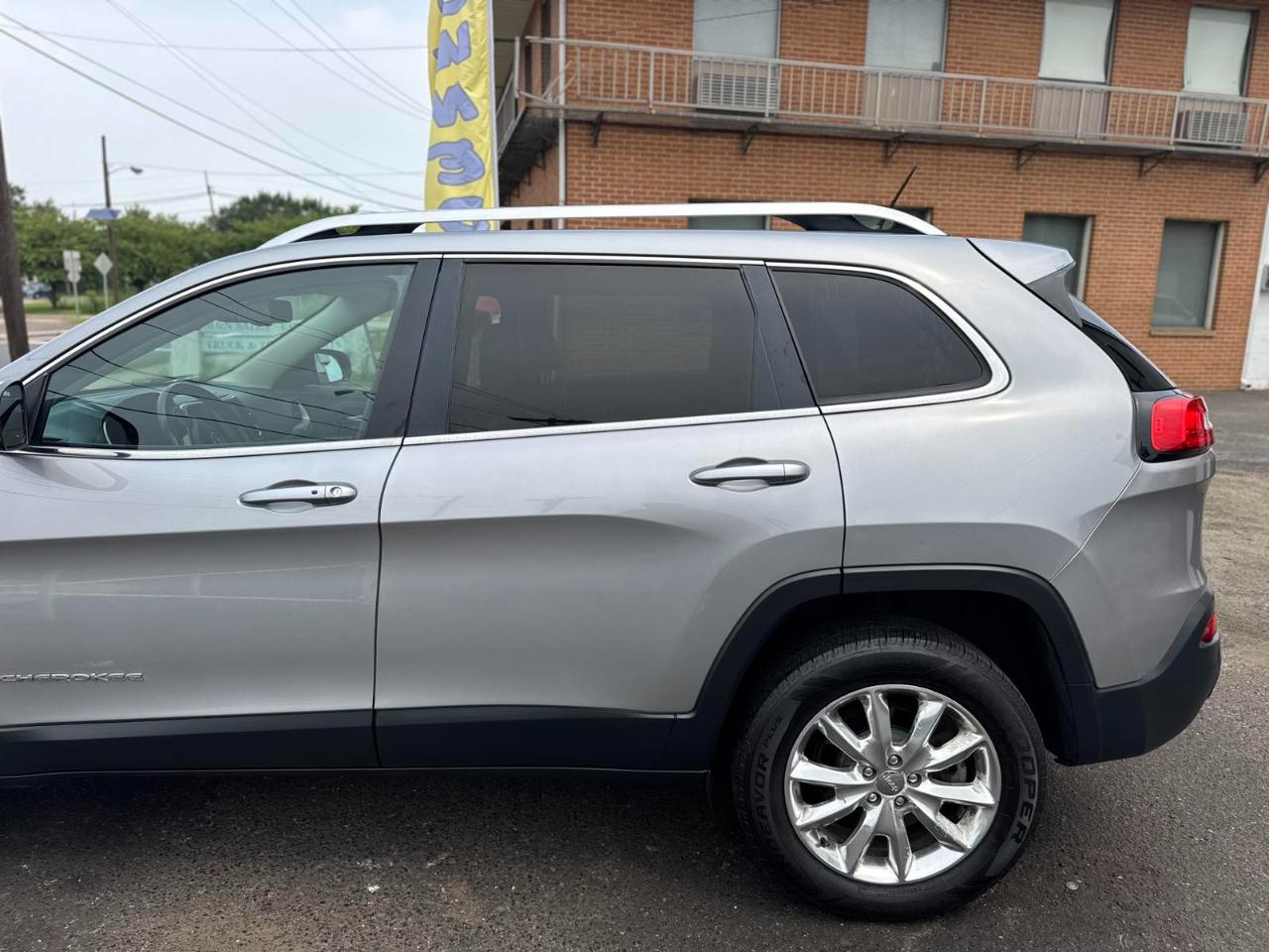 Jeep Cherokee 4WD 4dr Limited 2015