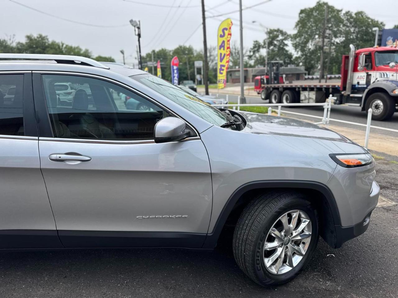 Jeep Cherokee 4WD 4dr Limited 2015