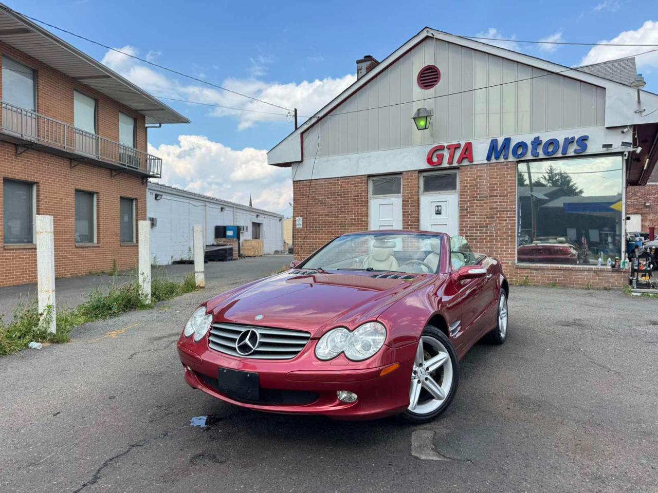 Mercedes-Benz SL-Class 2dr Roadster 5.0L 2005