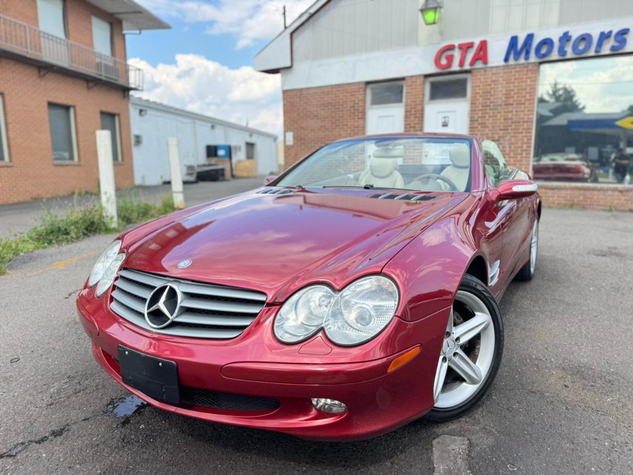 Mercedes-Benz SL-Class 2dr Roadster 5.0L 2005