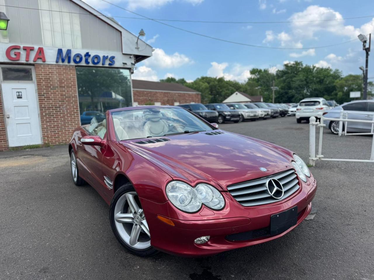 Mercedes-Benz SL-Class 2dr Roadster 5.0L 2005