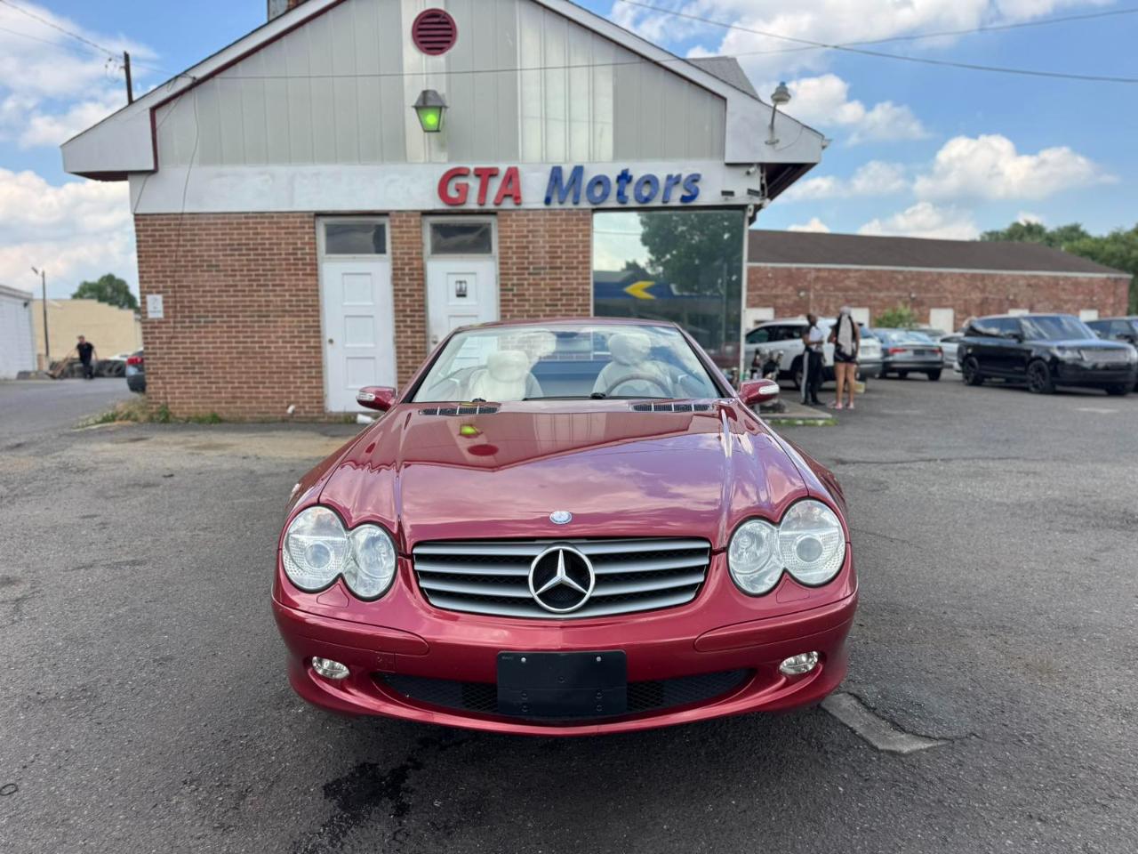 Mercedes-Benz SL-Class 2dr Roadster 5.0L 2005