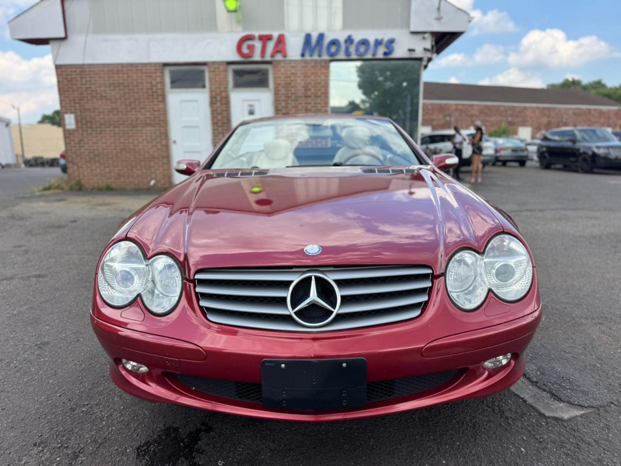 Mercedes-Benz SL-Class 2dr Roadster 5.0L 2005