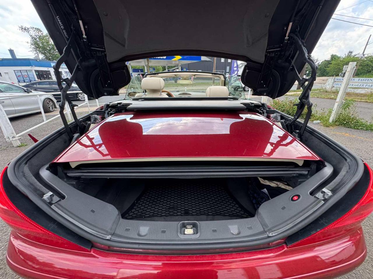 Mercedes-Benz SL-Class 2dr Roadster 5.0L 2005