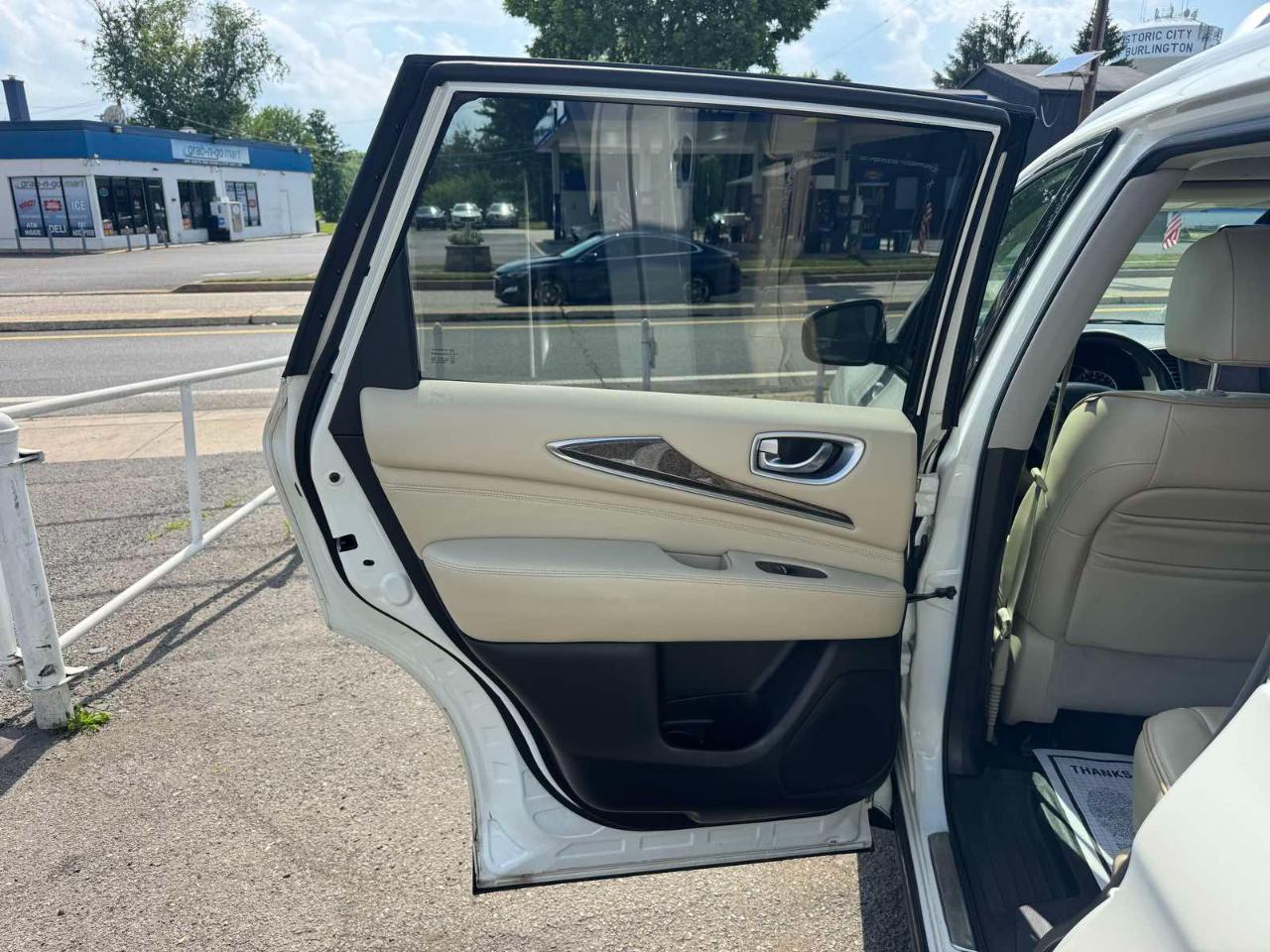 Infiniti QX60 AWD 4dr Hybrid 2015
