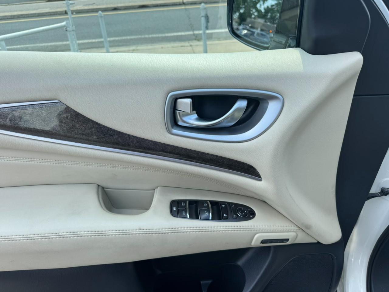 Infiniti QX60 AWD 4dr Hybrid 2015