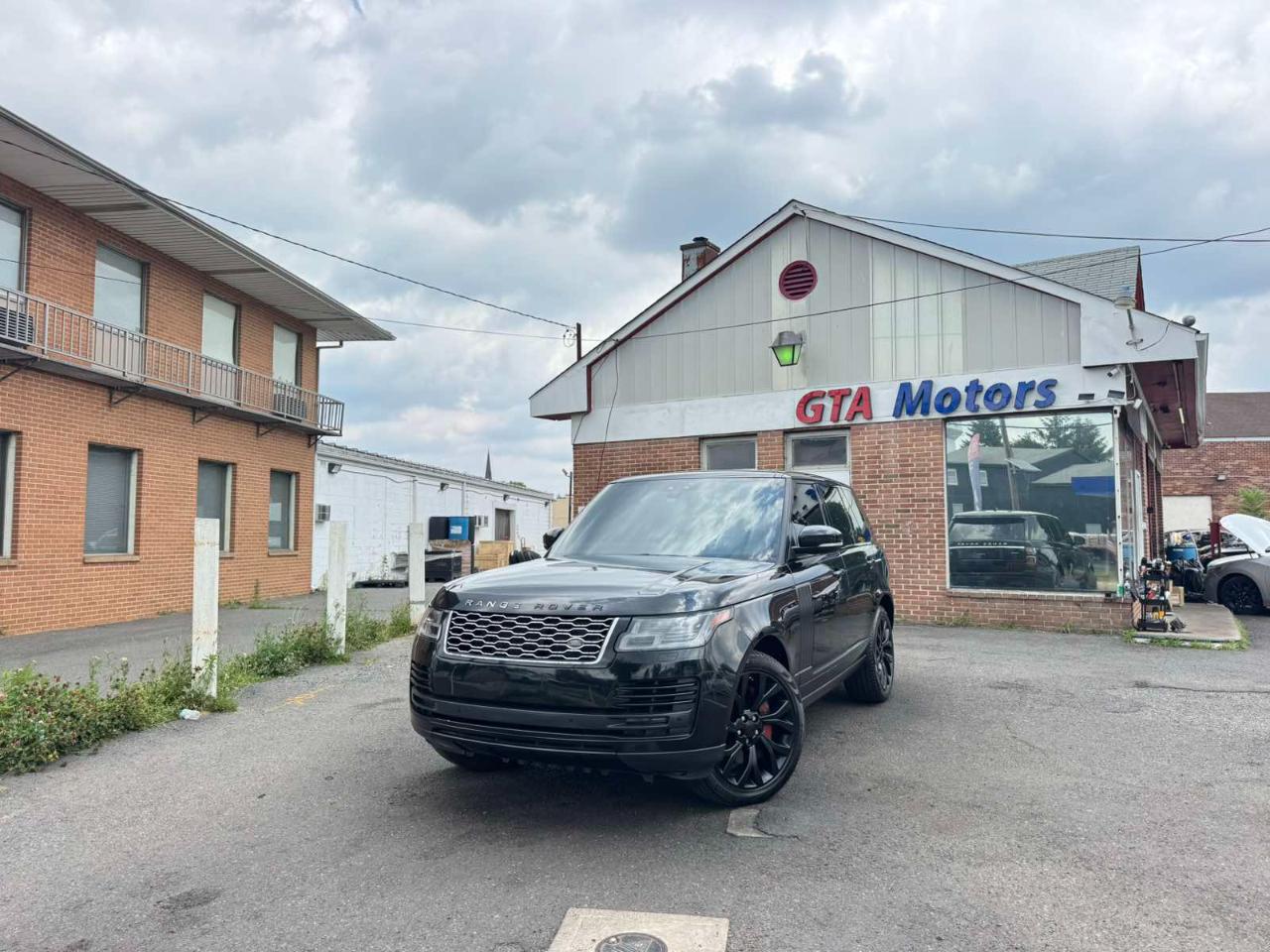 Land Rover Range Rover V8 Supercharged SWB 2019