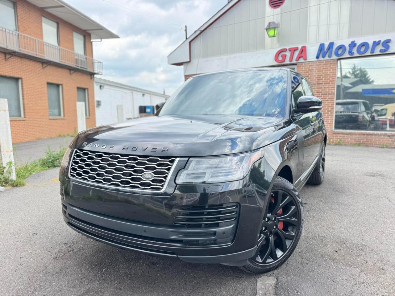 Land Rover Range Rover V8 Supercharged SWB 2019