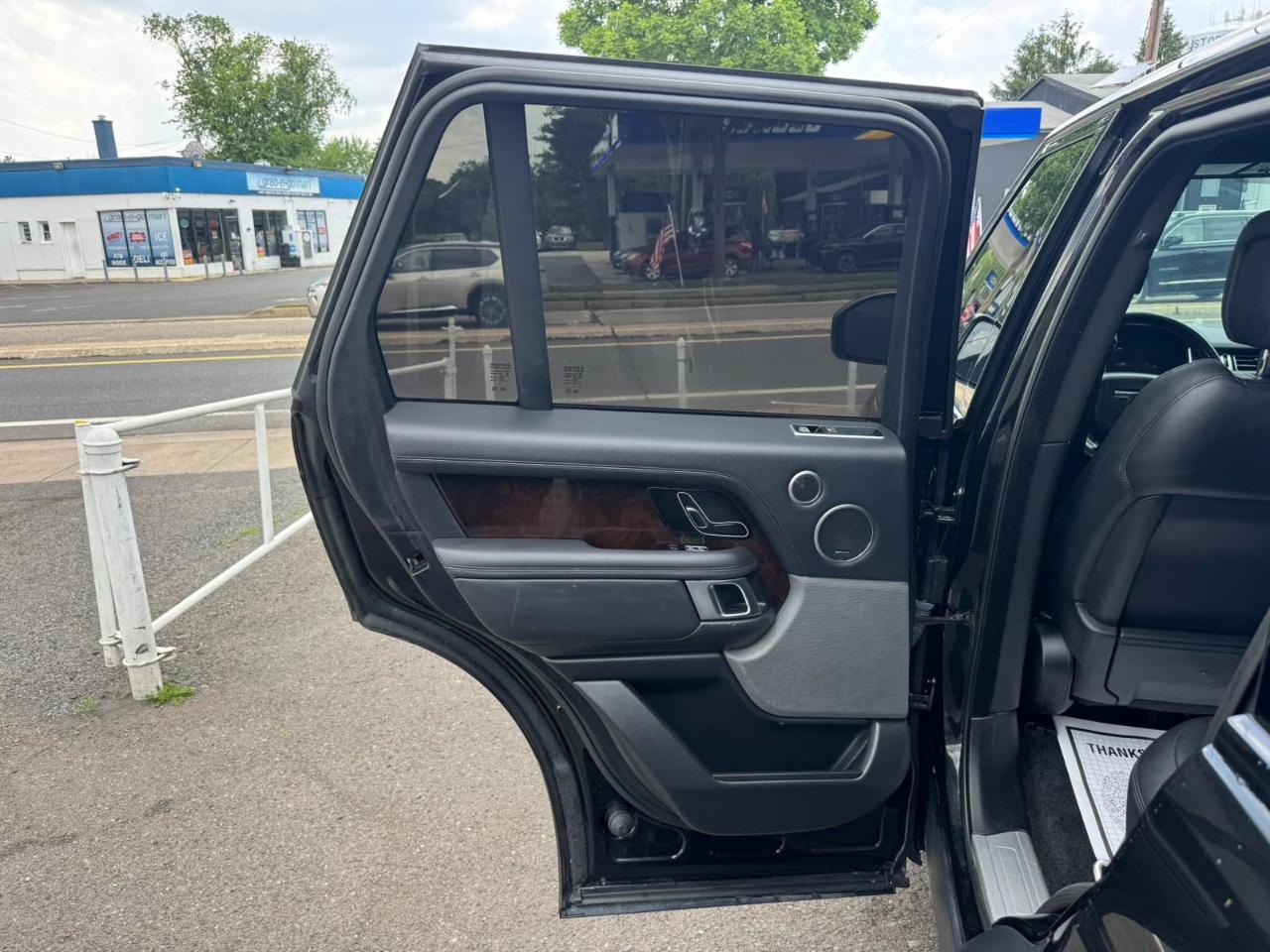 Land Rover Range Rover V8 Supercharged SWB 2019