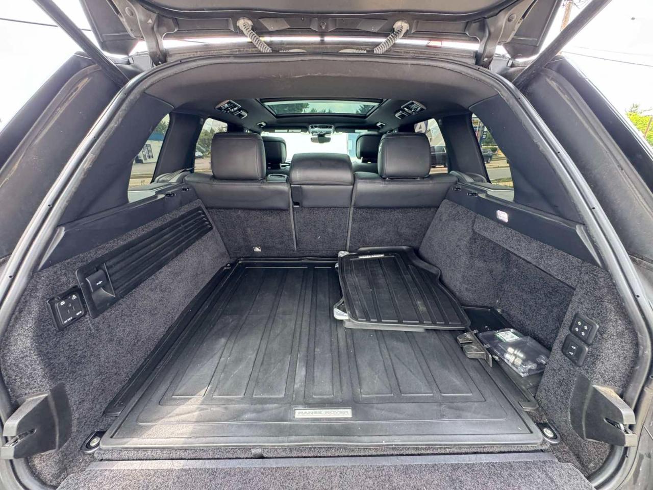 Land Rover Range Rover V8 Supercharged SWB 2019