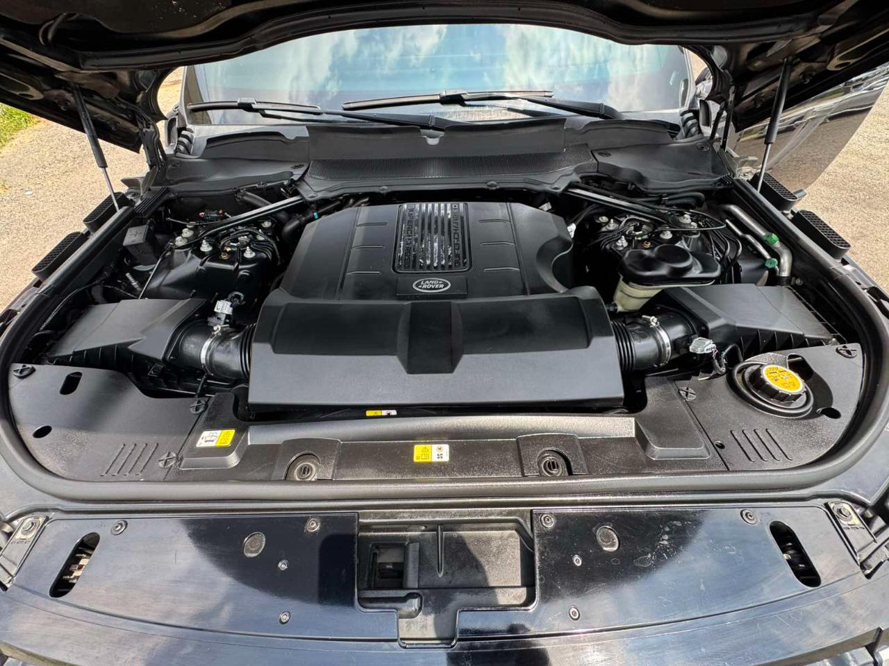 Land Rover Range Rover V8 Supercharged SWB 2019