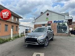 2020 Mitsubishi Outlander 