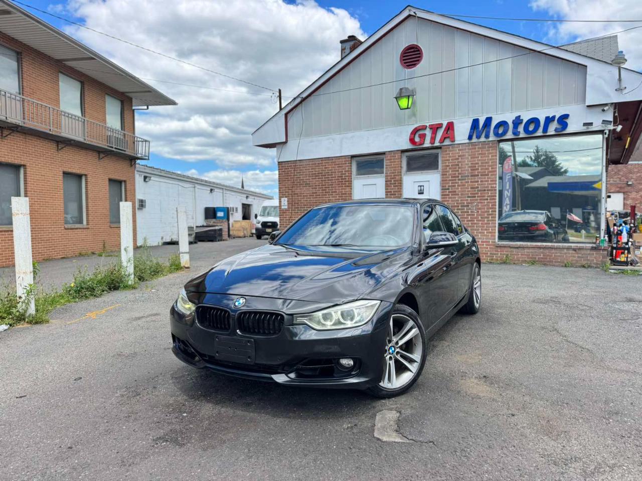 BMW 3 Series 4dr Sdn 328i xDrive AWD SULEV South Africa 2015
