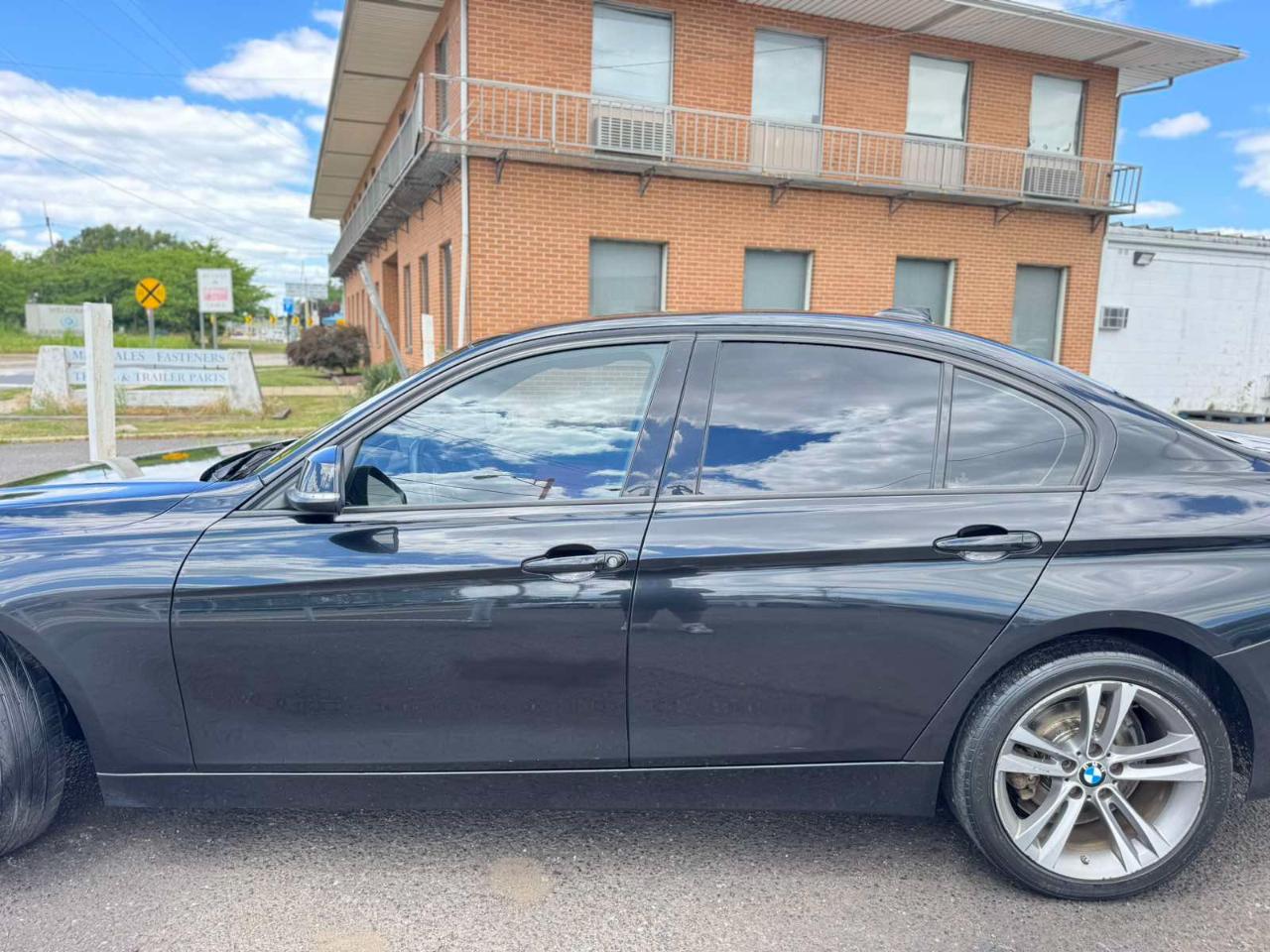 BMW 3 Series 4dr Sdn 328i xDrive AWD SULEV South Africa 2015