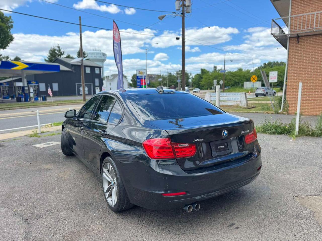 BMW 3 Series 4dr Sdn 328i xDrive AWD SULEV South Africa 2015